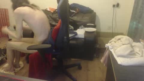 Snapshot of daver281197 chatting on 10.14.25 dave online show from 10.14.25