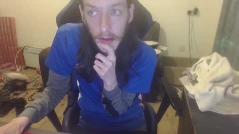 Snapshot of daver281197 chatting on 12.20.25 dave online show from 12.20.25