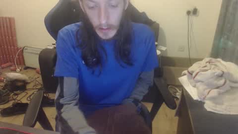 Snapshot of daver281197 chatting on 12.22.25 dave online show from 12.22.25