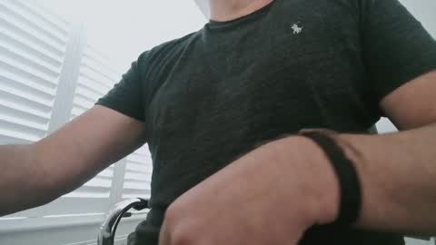 davesu12345 online show from 05.18.26