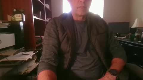 Snapshot of davethebooky chatting on 10.23.25 Dave online show from 10.23.25