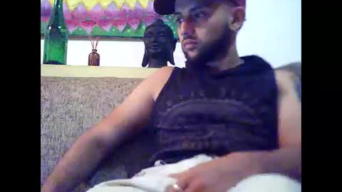 Snapshot of david23vergota chatting on 12.19.25 david23vergota online show from 12.19.25