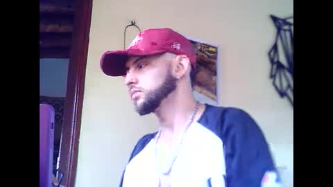 Snapshot of david23vergota chatting on 12.19.25 david23vergota online show from 12.19.25