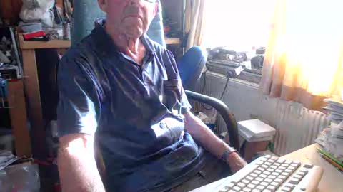 Snapshot of david89853 chatting on 07.05.26 David online show from 07.05.26