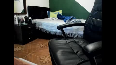 Snapshot of david_2789 chatting on 03.04.25 David online show from 03.04.25