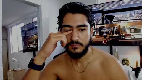 Hey im David that loves to explore and speak their fantasies. Very open talktative and nice. Feel free to chat with me online show from 01.14.25