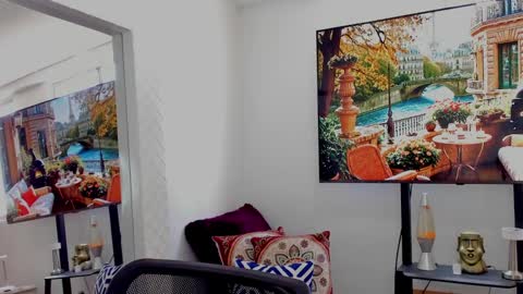 Hey im David that loves to explore and speak their fantasies. Very open talktative and nice. Feel free to chat with me online show from 01.19.25