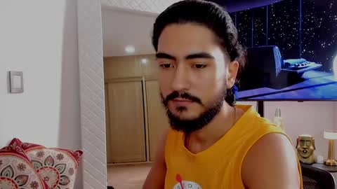 Hey im David that loves to explore and speak their fantasies. Very open talktative and nice. Feel free to chat with me online show from 02.19.25