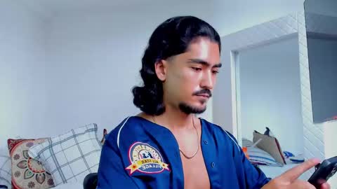 Hey im David that loves to explore and speak their fantasies. Very open talktative and nice. Feel free to chat with me online show from 09.14.25