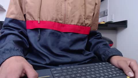 Snapshot of david_savage_ chatting on 09.17.25 david online show from 09.17.25