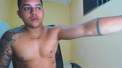 Snapshot of davidlenonn_ chatting on 10.13.25 Lennon online show from 10.13.25