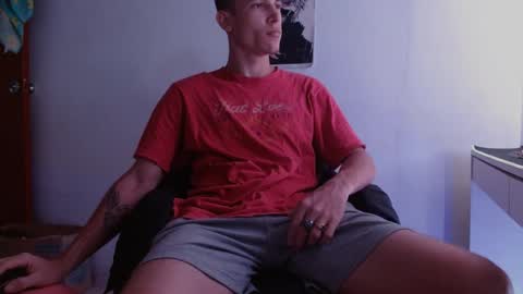 Snapshot of davidsalazar33 chatting on 01.12.25 davidsalazar33 online show from 01.12.25