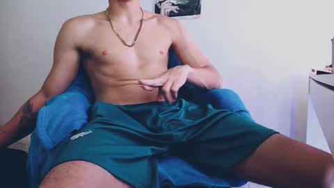 Snapshot of davidsalazar33 chatting on 01.14.25 davidsalazar33 online show from 01.14.25