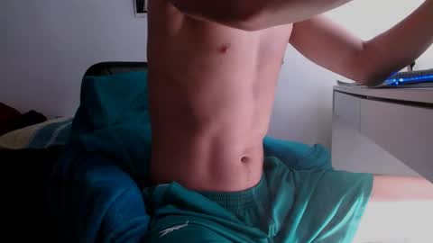 Snapshot of davidsalazar33 chatting on 03.01.25 davidsalazar33 online show from 03.01.25