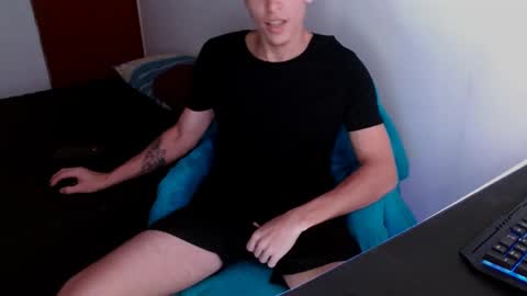 Snapshot of davidsalazar33 chatting on 03.05.25 davidsalazar33 online show from 03.05.25