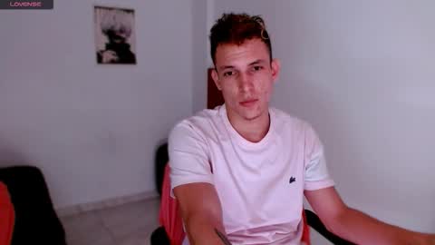 Snapshot of davidsalazar33 chatting on 09.09.25 davidsalazar33 online show from 09.09.25