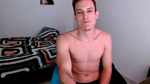 Snapshot of davidsalazar33 chatting on 10.02.25 davidsalazar33 online show from 10.02.25