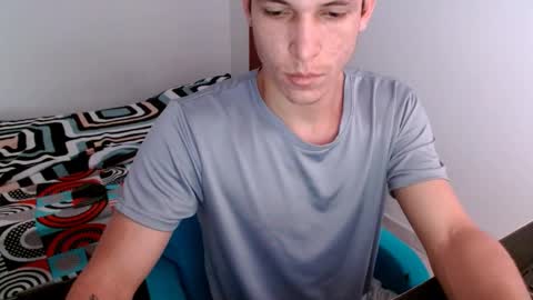 Snapshot of davidsalazar33 chatting on 10.18.25 davidsalazar33 online show from 10.18.25