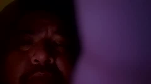 Snapshot of davidzhere222800 chatting on 02.04.25 davidzhere222800 online show from 02.04.25