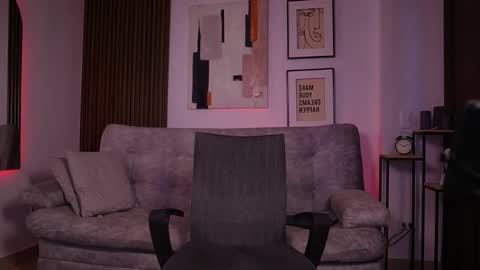 Davies brown    schedule 12pm to 5pm col time online show from 10.10.25