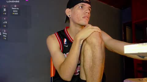 Snapshot of daviid_huge chatting on 09.20.25 daviid_huge online show from 09.20.25