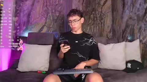 Snapshot of daviid_laid_ chatting on 02.17.26 David online show from 02.17.26