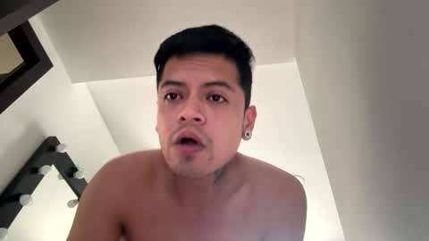 davmacrux online show from 02.22.26