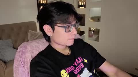 Snapshot of davoxer chatting on 06.19.26 davoxer online show from 06.19.26