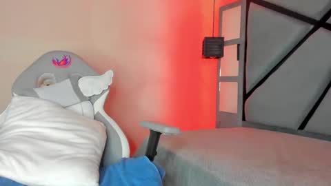 Snapshot of dayana_harlow2 chatting on 02.16.25 dayana_harlow2 online show from 02.16.25