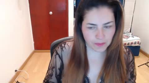 Snapshot of dayanhank chatting on 10.18.25 dayanhank online show from 10.18.25