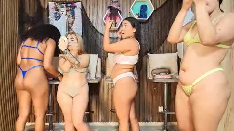 Snapshot of dayannawins chatting on 10.29.25 dayannawins online show from 10.29.25