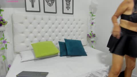 Snapshot of dayhan_santos chatting on 09.29.25 dayhan_santos online show from 09.29.25