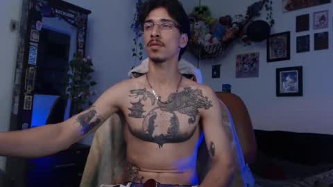 Snapshot of dazzayyy chatting on 01.08.26 dazzayy online show from 01.08.26