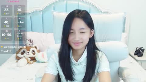 Sandyxx online show from 10.25.25