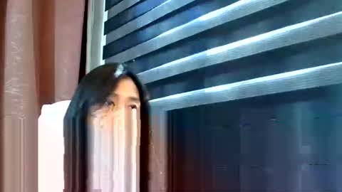 Snapshot of de_amore chatting on 10.05.25 Angel online show from 10.05.25