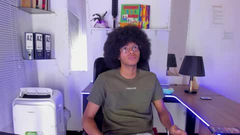 Snapshot of deamon_devil chatting on 11.07.25 deamon_devil online show from 11.07.25