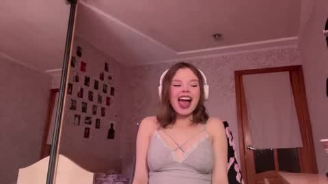 Dee online show from 06.07.26