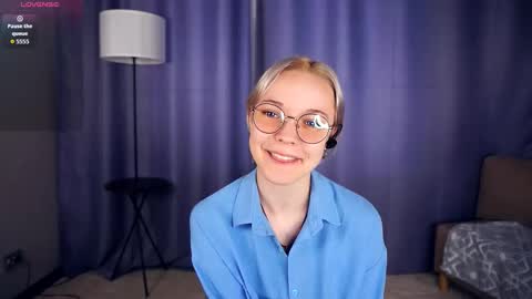Charlie 18yo online show from 09.25.25