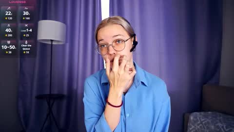 Charlie 18yo online show from 09.26.25