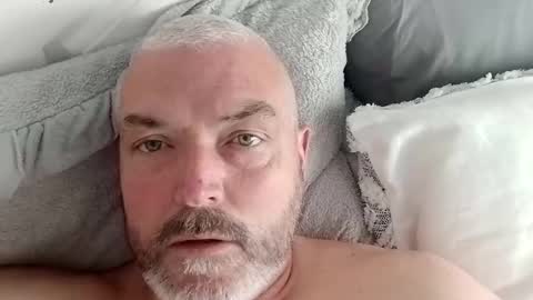 deano2105 online show from 04.28.26