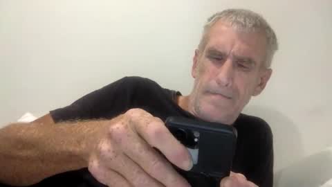 deanofflove221000 online show from 12.22.25