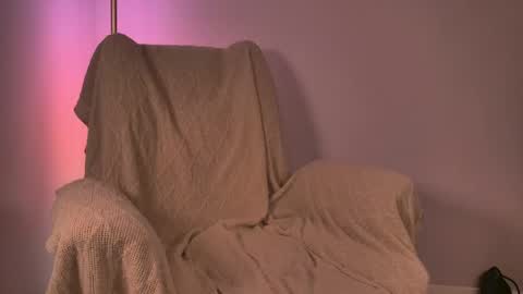 Moa . online show from 04.18.26