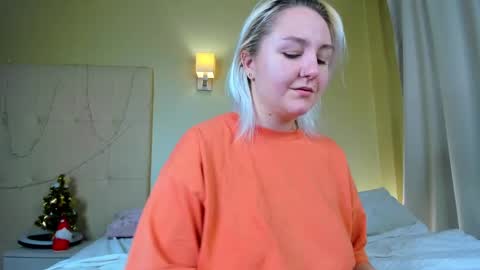 Debbie Mon Tue Fri Sun Sat GMT 3 1000am - 0400pm  online show from 12.11.24