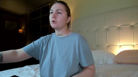 Debbie Mon Tue Fri Sun Sat GMT 3 1000am - 0400pm  online show from 10.07.25