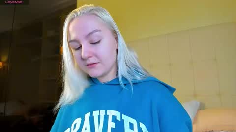 Snapshot of debbie_taylor chatting on 02.27.26 Debbie Mon Tue Fri Sun Sat GMT 3 1000am - 0400pm online show from 02.27.26