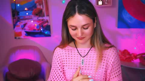 Snapshot of deboralarson chatting on 12.13.24 Debora online show from 12.13.24