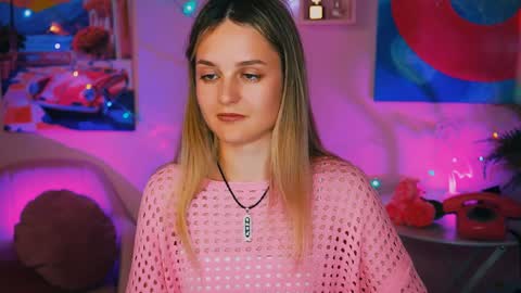 Snapshot of deboralarson chatting on 12.16.24 Debora online show from 12.16.24