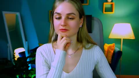 Snapshot of deboralarson chatting on 03.09.25 Debora online show from 03.09.25