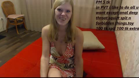 Snapshot of decentwhore chatting on 12.07.24 Amy online show from 12.07.24