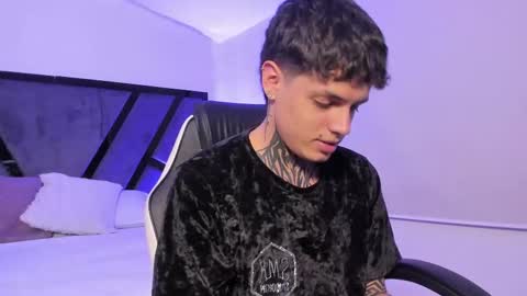 declan_fox online show from 09.17.25